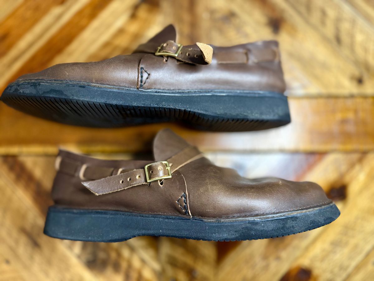 Photo by DMSR64 on January 3, 2026 of the Aurora Shoe Co. Middle English in Horween Dark Olive Chromexcel.