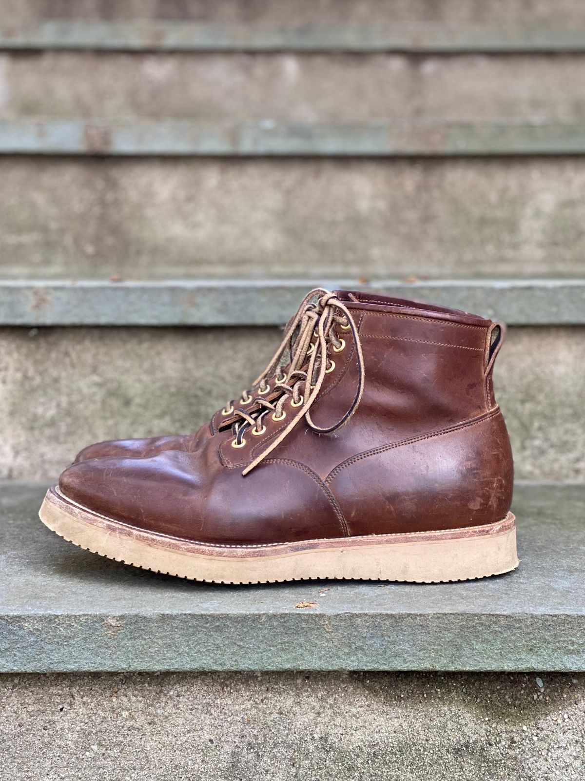 Photo by stitchdown on January 2, 2023 of the Viberg Scout Boot in Horween Crust Natural M's Workshoe Butt.