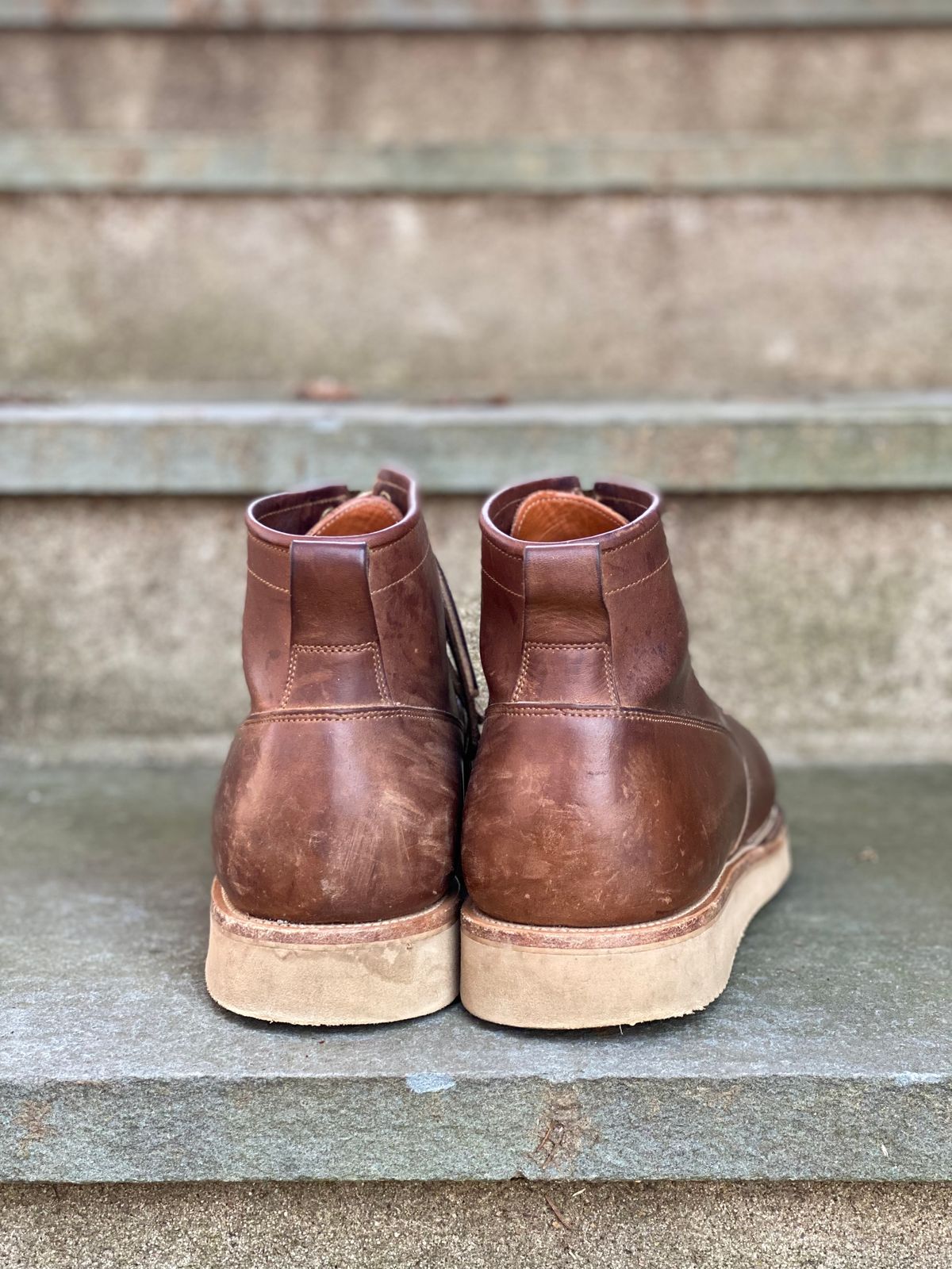 Photo by stitchdown on February 1, 2023 of the Viberg Scout Boot in Horween Crust Natural M's Workshoe Butt.