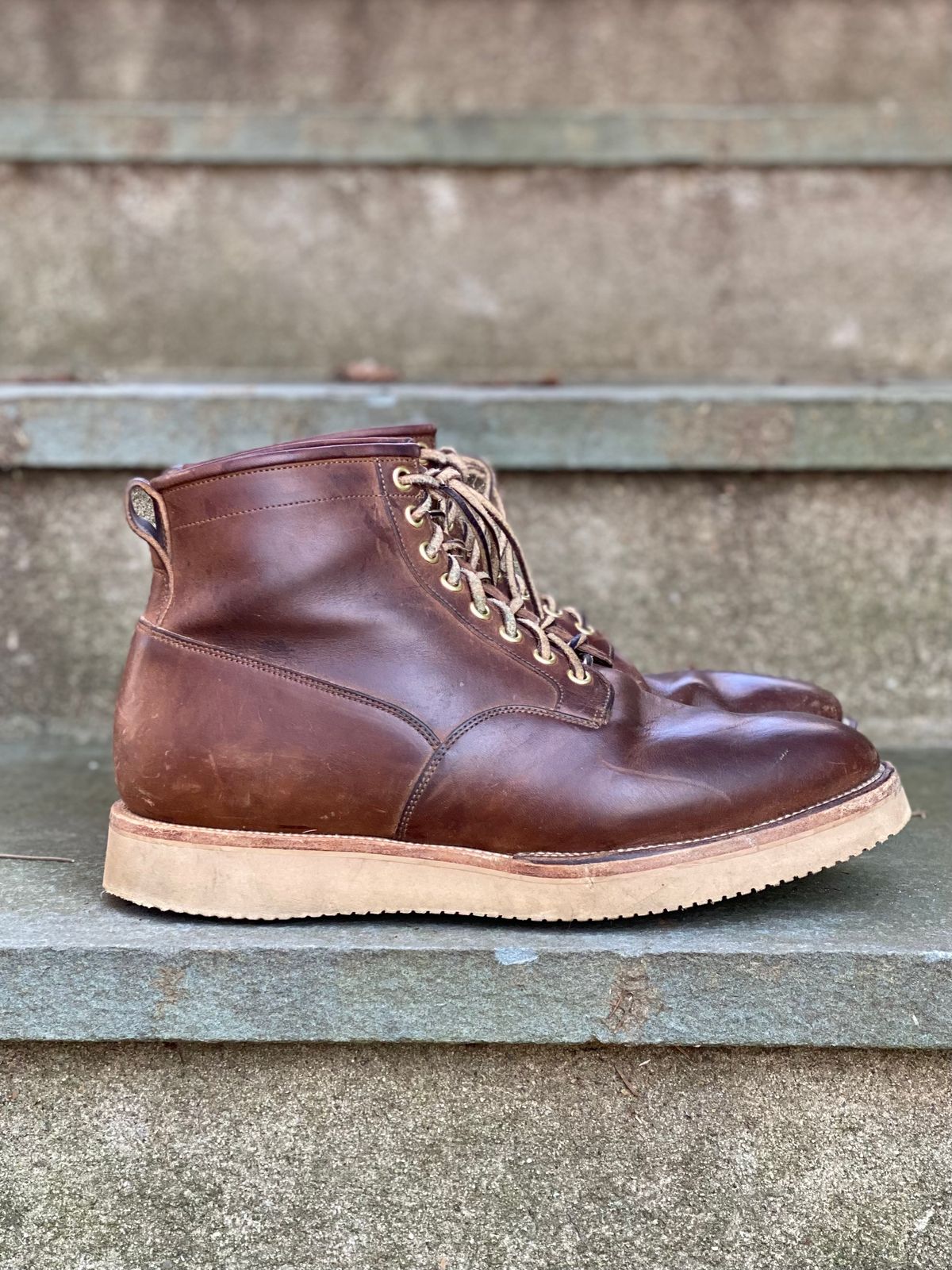 Photo by stitchdown on February 1, 2023 of the Viberg Scout Boot in Horween Crust Natural M's Workshoe Butt.