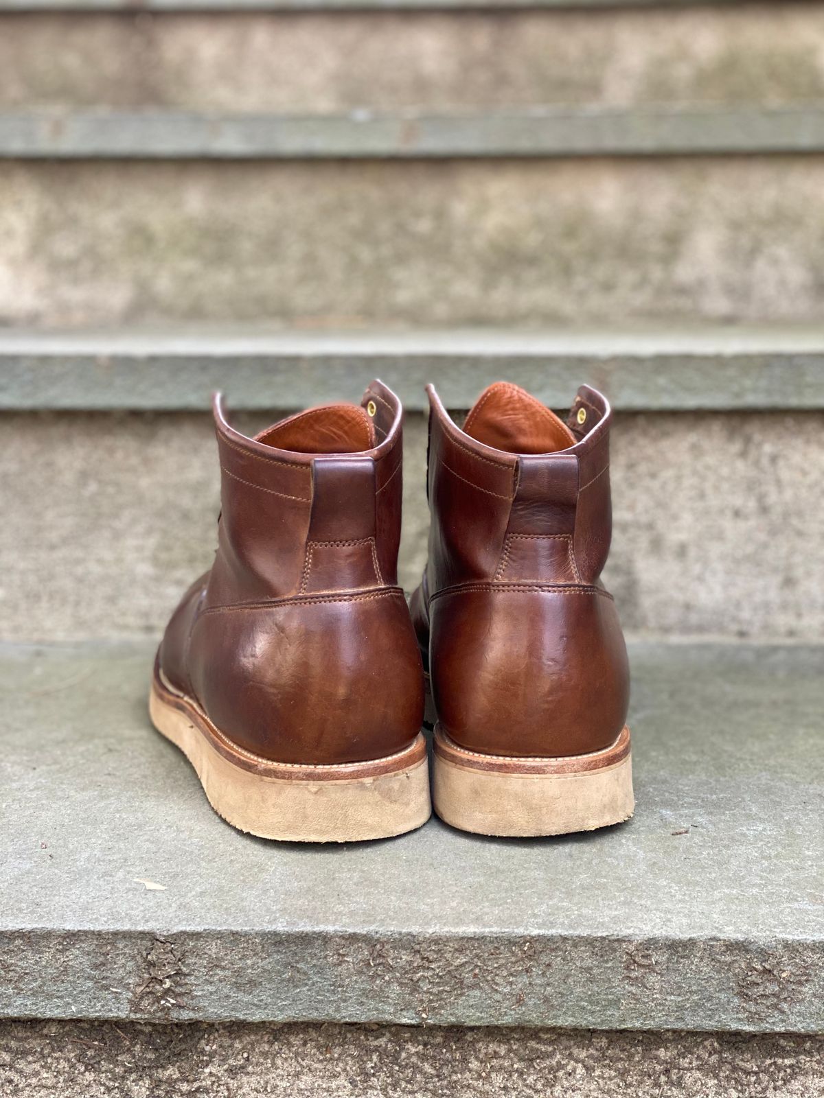 Photo by stitchdown on March 4, 2023 of the Viberg Scout Boot in Horween Crust Natural M's Workshoe Butt.