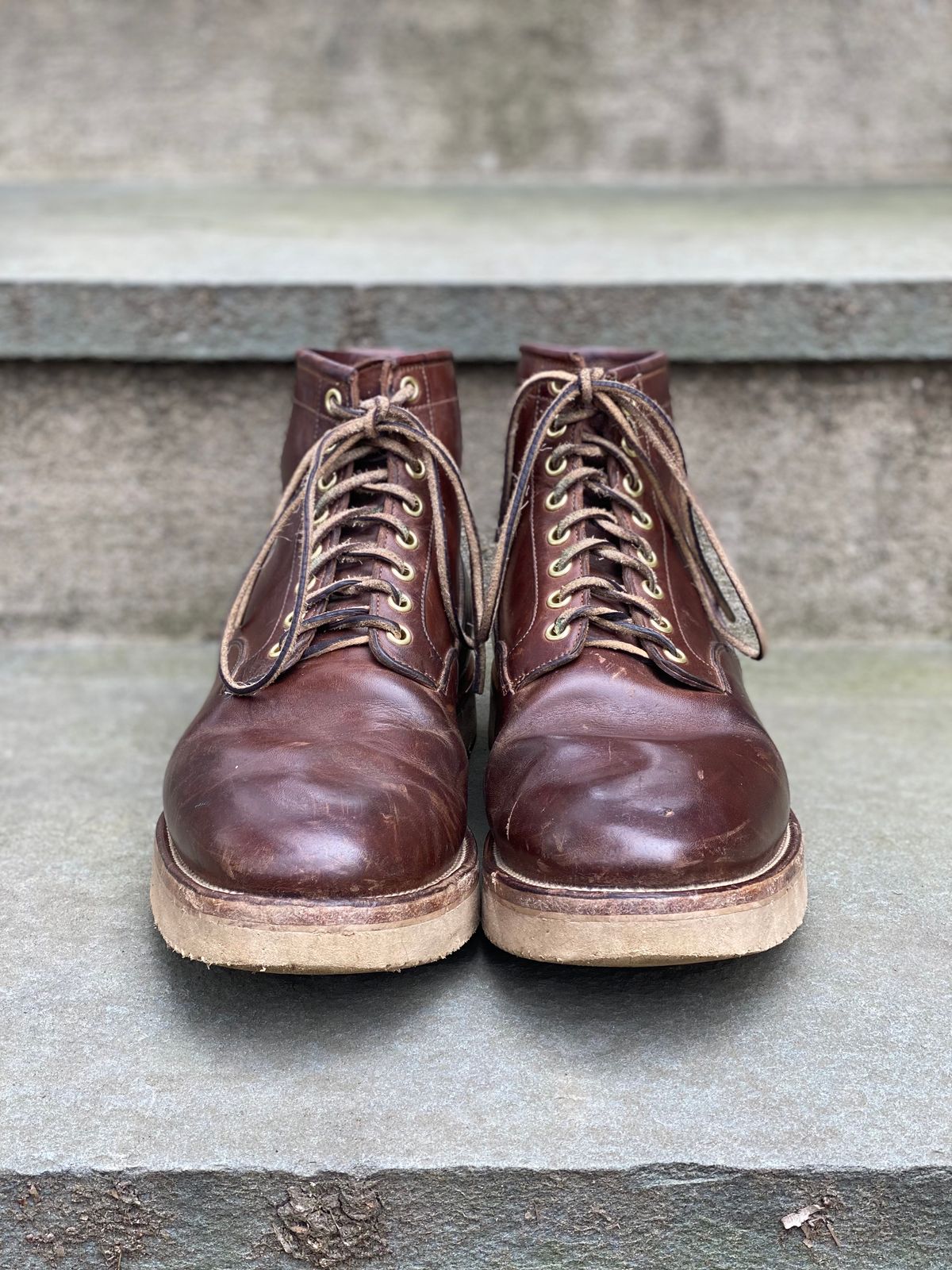 Photo by stitchdown on April 1, 2023 of the Viberg Scout Boot in Horween Crust Natural M's Workshoe Butt.