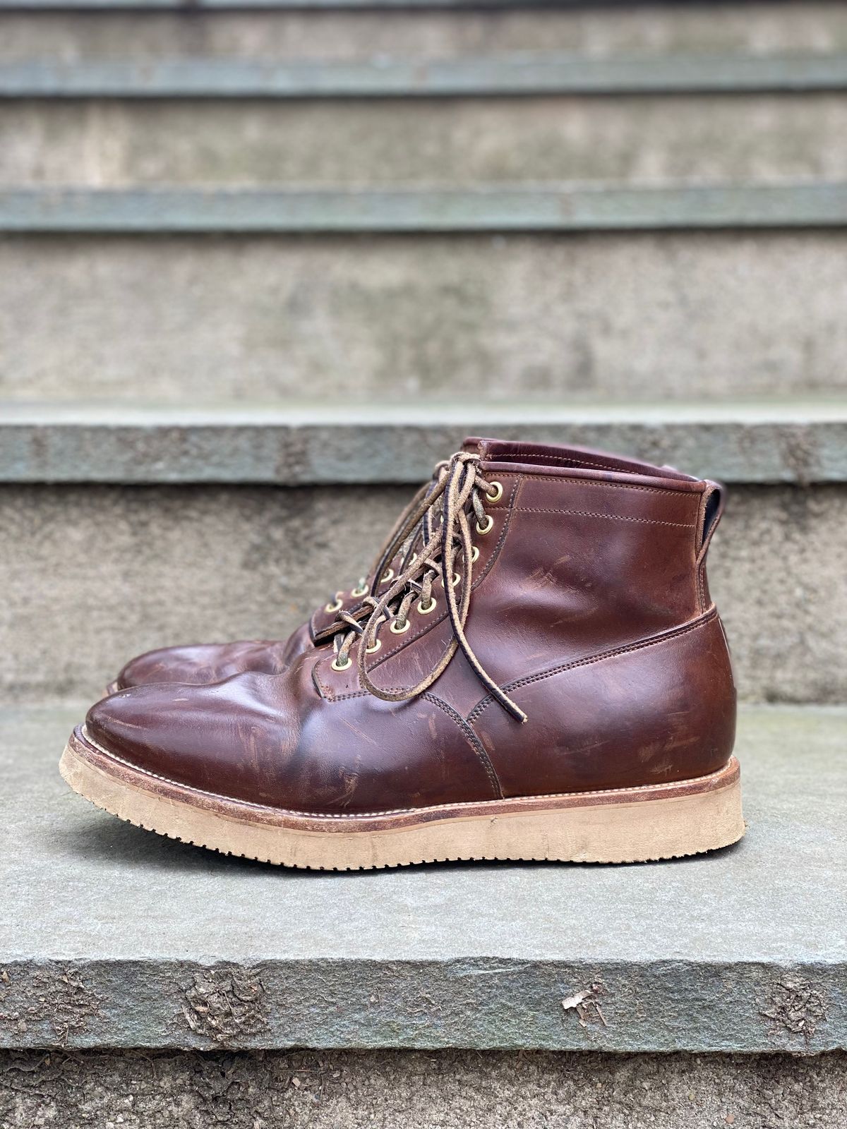 Photo by stitchdown on April 1, 2023 of the Viberg Scout Boot in Horween Crust Natural M's Workshoe Butt.