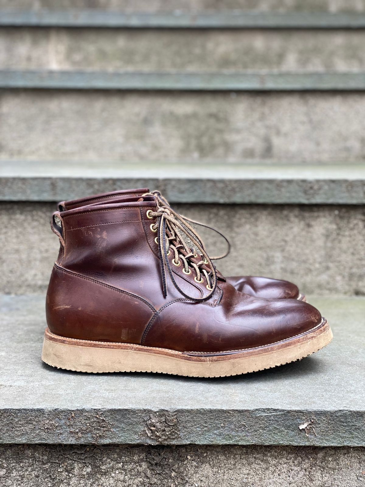 Photo by stitchdown on April 1, 2023 of the Viberg Scout Boot in Horween Crust Natural M's Workshoe Butt.