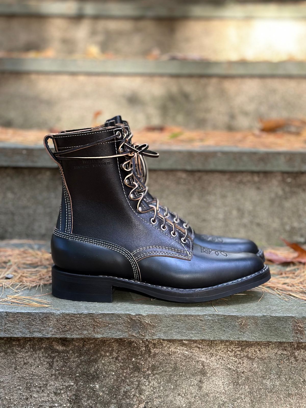 Photo by stitchdown on October 15, 2024 of the White's Farmer/Rancher in Horween Black Waxed Flesh & Horween Black Chromexcel Horsehide.