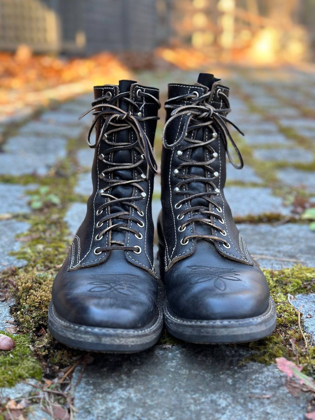 Photo by stitchdown on December 2, 2024 of the White's Farmer/Rancher in Horween Black Waxed Flesh & Horween Black Chromexcel Horsehide.