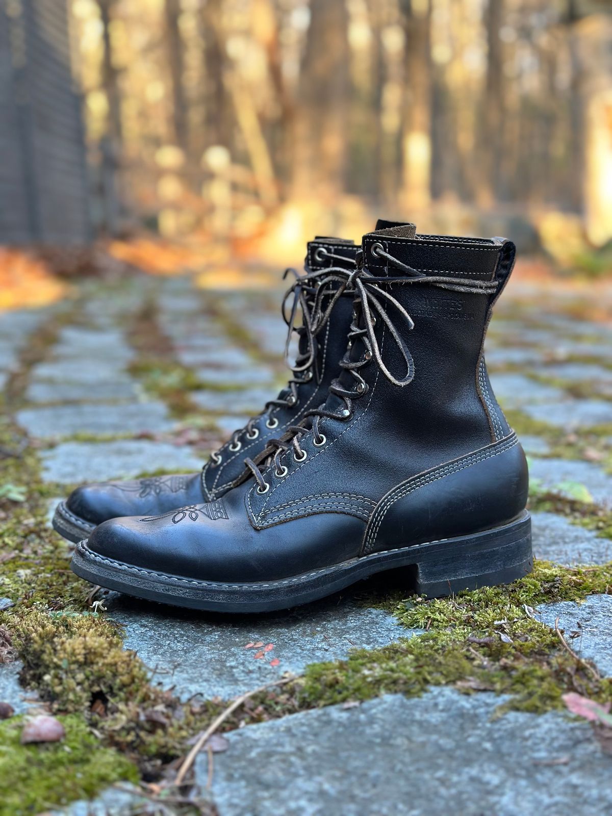 Photo by stitchdown on December 2, 2024 of the White's Farmer/Rancher in Horween Black Waxed Flesh & Horween Black Chromexcel Horsehide.