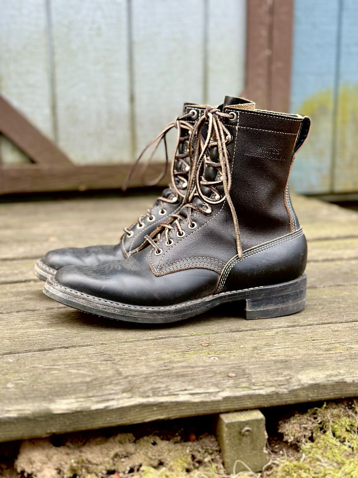 Photo by stitchdown on January 5, 2025 of the White's Farmer/Rancher in Horween Black Waxed Flesh & Horween Black Chromexcel Horsehide.