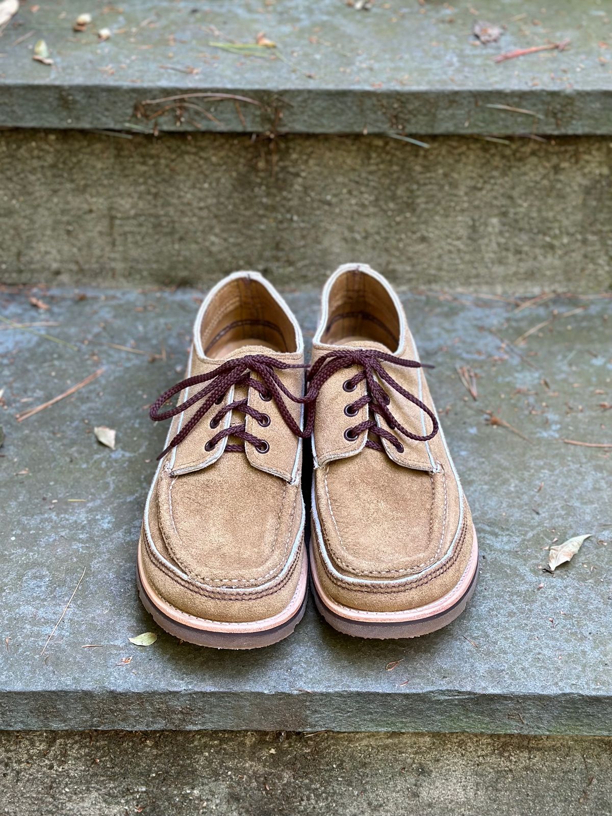 Photo by stitchdown on October 3, 2023 of the Russell Moccasin Co. Fishing Oxford in Tan Laramie Suede.
