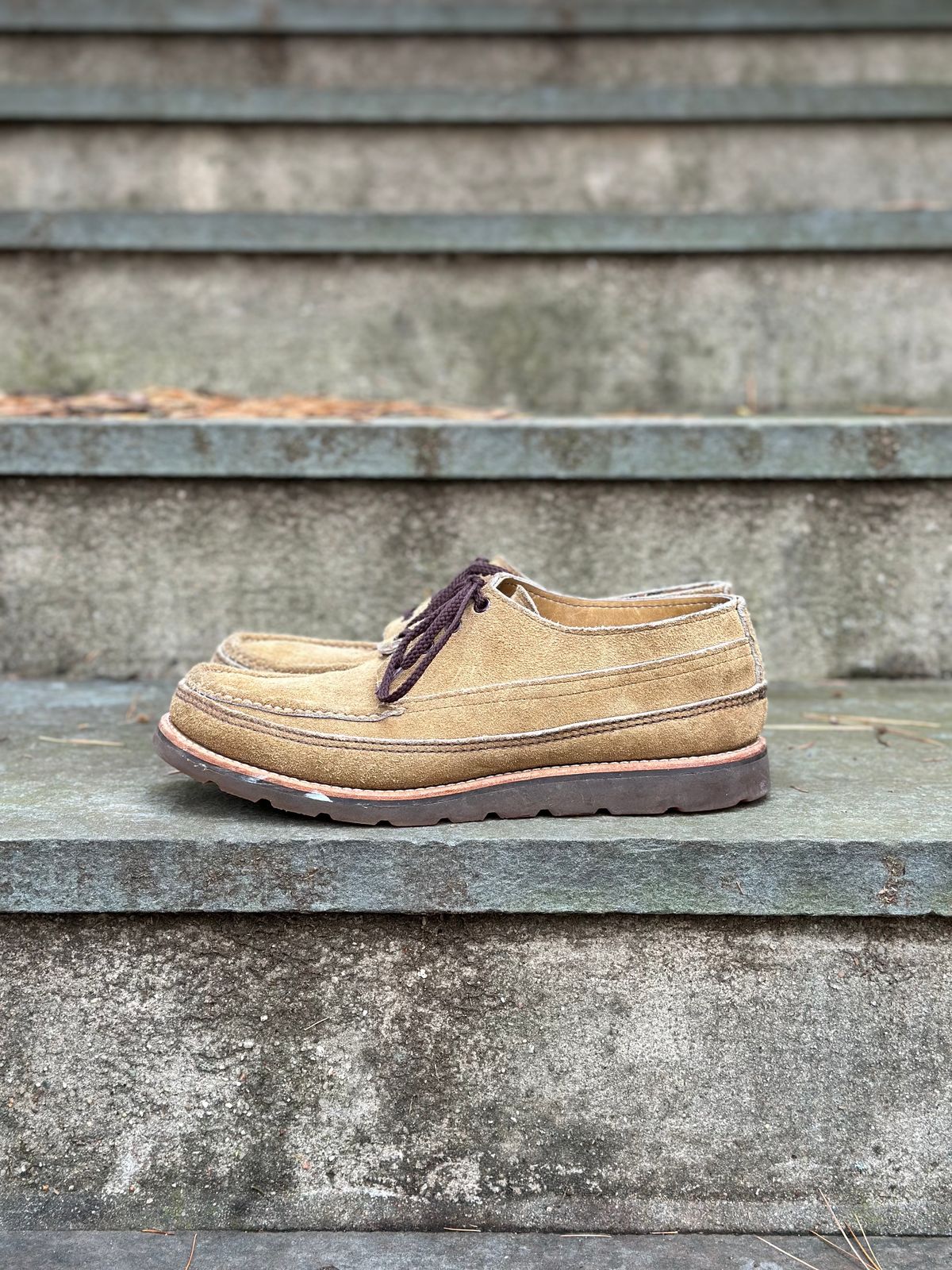Photo by stitchdown on December 5, 2023 of the Russell Moccasin Co. Fishing Oxford in Tan Laramie Suede.