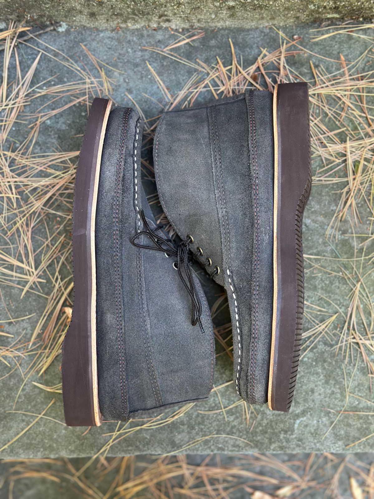 Photo by stitchdown on October 3, 2025 of the Russell Moccasin Co. Sporting Clays Chukka in Horween Marine Field Roughout.