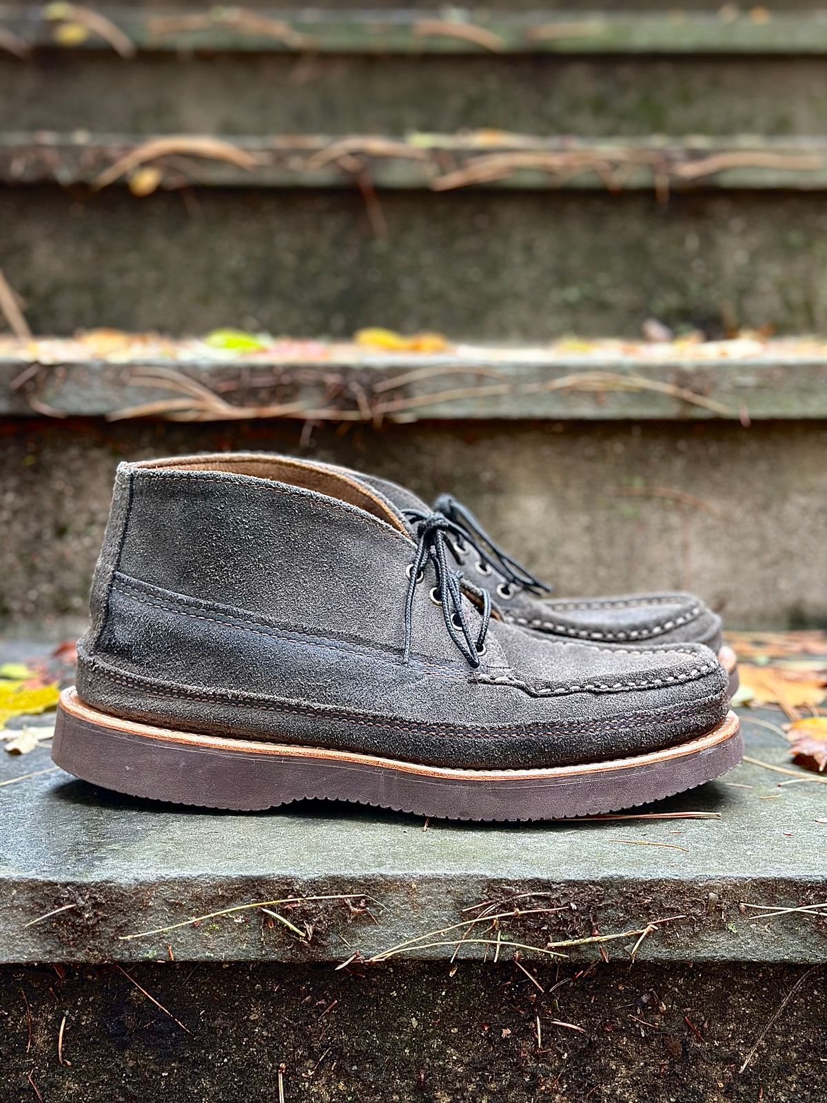 Photo by stitchdown on October 31, 2025 of the Russell Moccasin Co. Sporting Clays Chukka in Horween Marine Field Roughout.