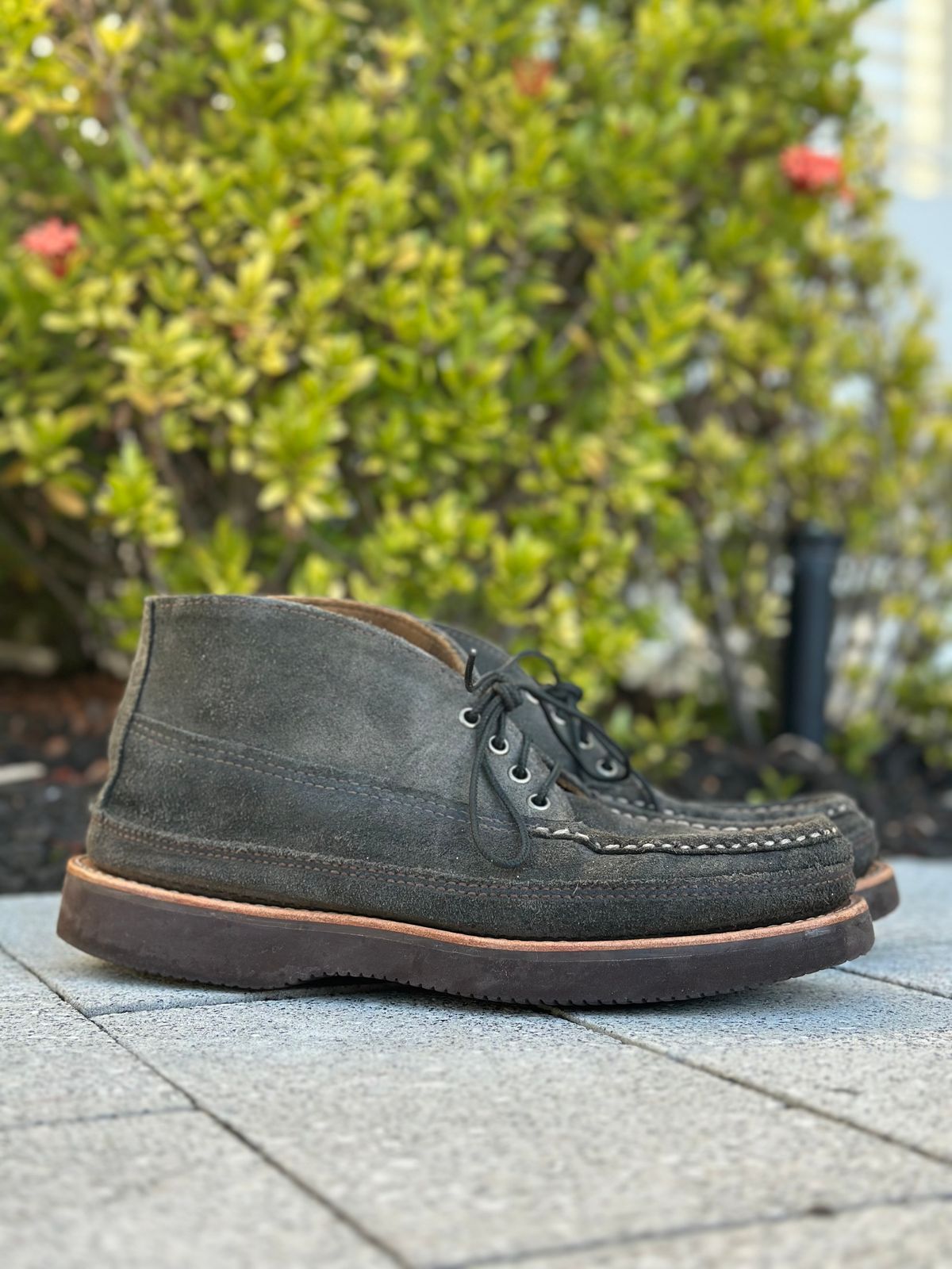 Photo by stitchdown on December 31, 2025 of the Russell Moccasin Co. Sporting Clays Chukka in Horween Marine Field Roughout.