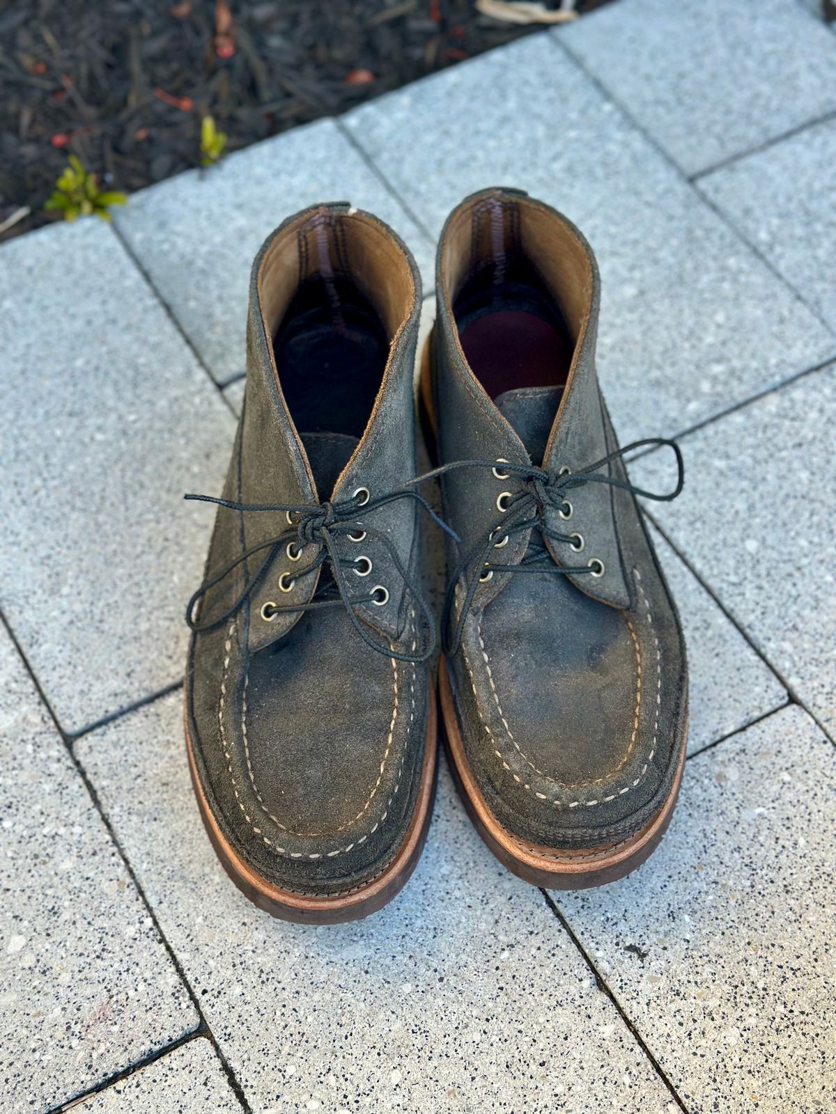 Photo by stitchdown on December 31, 2025 of the Russell Moccasin Co. Sporting Clays Chukka in Horween Marine Field Roughout.
