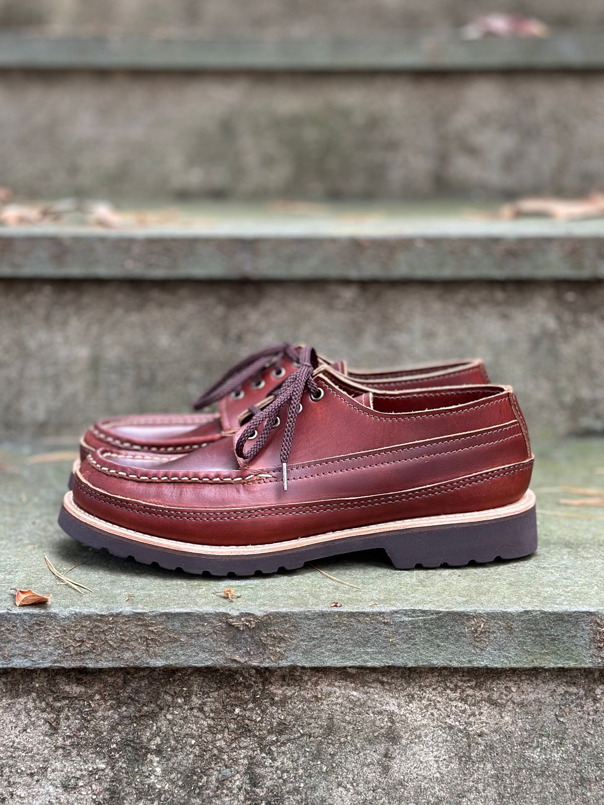 Photo by stitchdown on November 5, 2024 of the Russell Moccasin Co. Fishing Oxford in Seidel British Tan Double Shot.