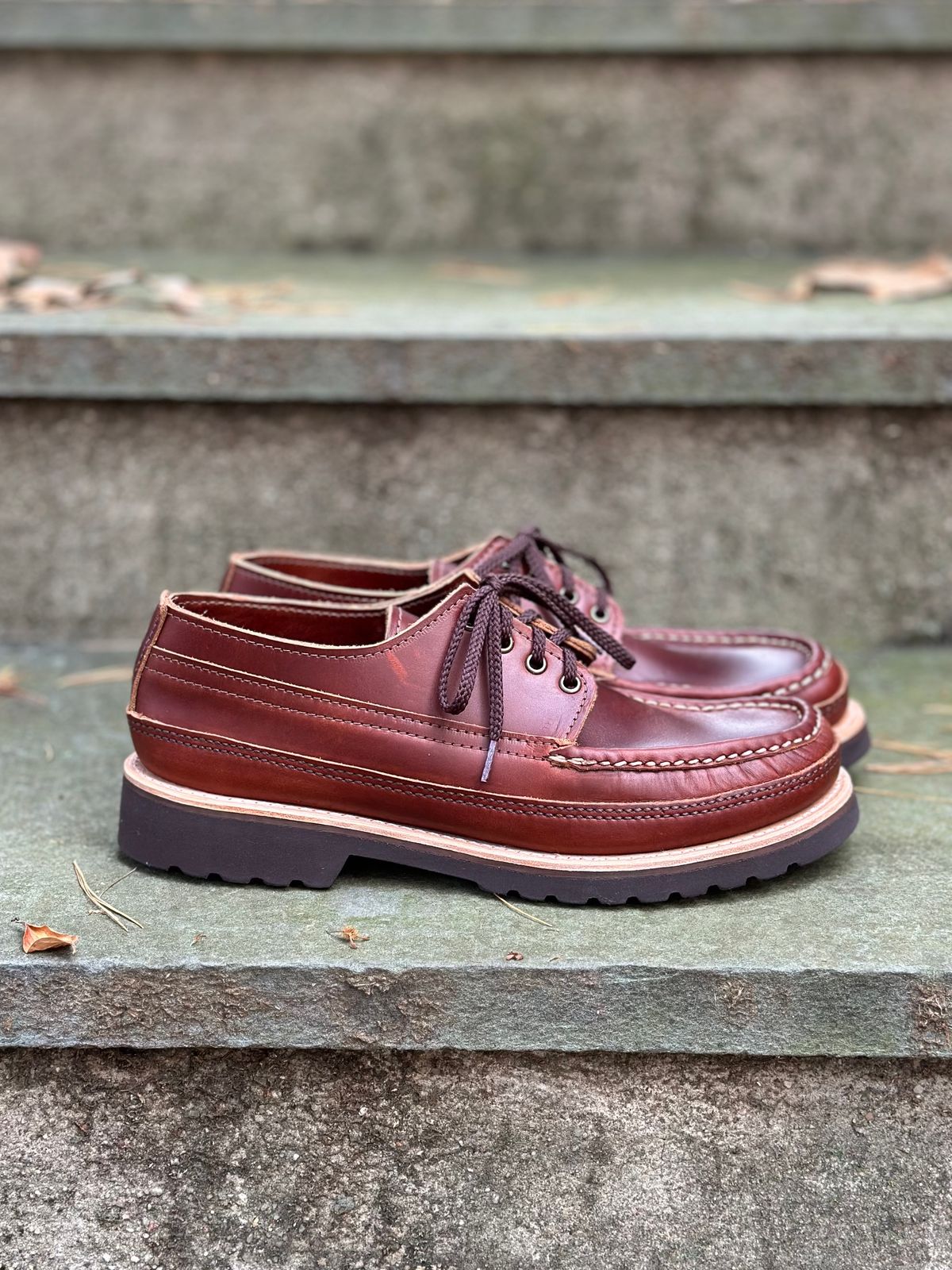 Photo by stitchdown on November 5, 2024 of the Russell Moccasin Co. Fishing Oxford in Seidel British Tan Double Shot.