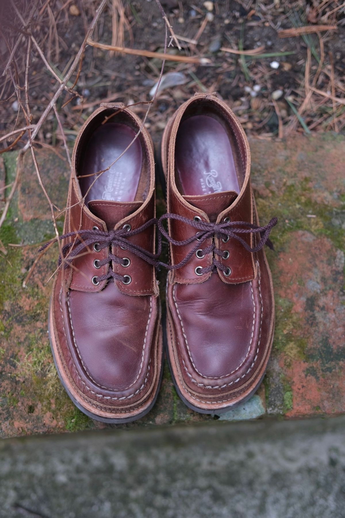 Photo by stitchdown on March 5, 2025 of the Russell Moccasin Co. Fishing Oxford in Seidel British Tan Double Shot.