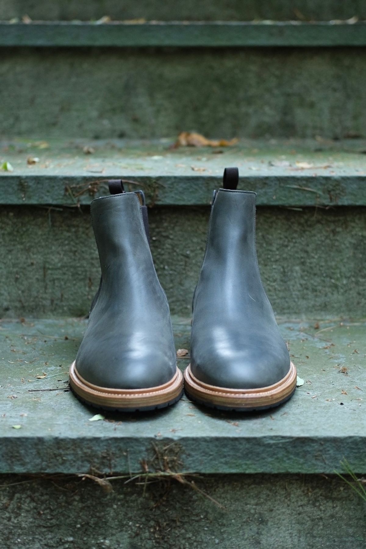 Photo by stitchdown on October 2, 2023 of the Rider Boot Co. Fritz in Maryam Waxy Salvia Horsebutt.
