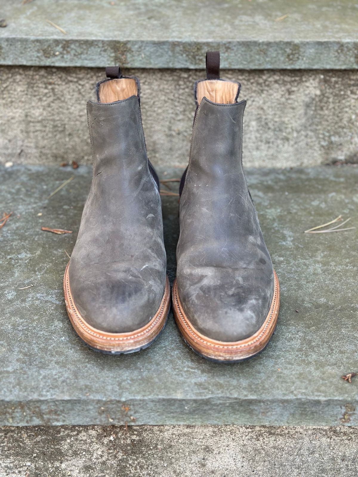 Photo by stitchdown on January 5, 2024 of the Rider Boot Co. Fritz in Maryam Waxy Salvia Horsebutt.