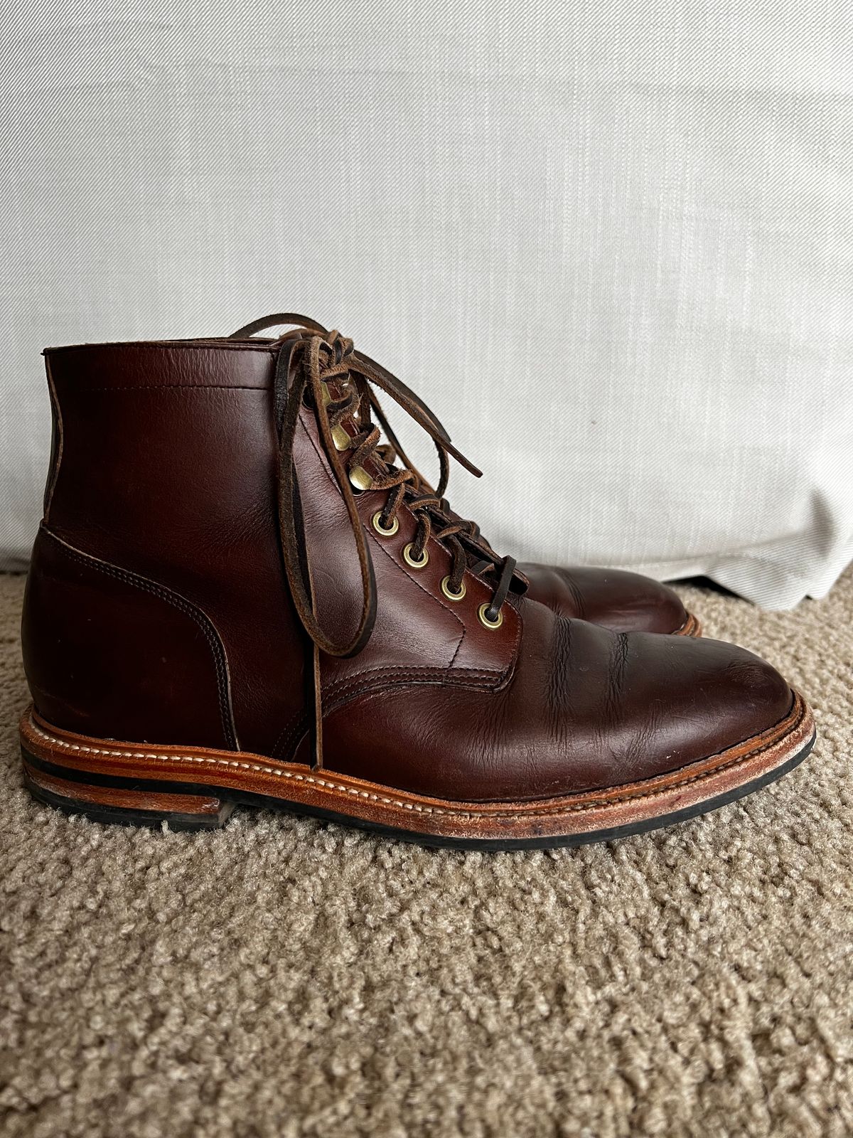 Photo by josiahmayo on January 4, 2023 of the Grant Stone Diesel Boot in Horween Crimson Chromexcel.