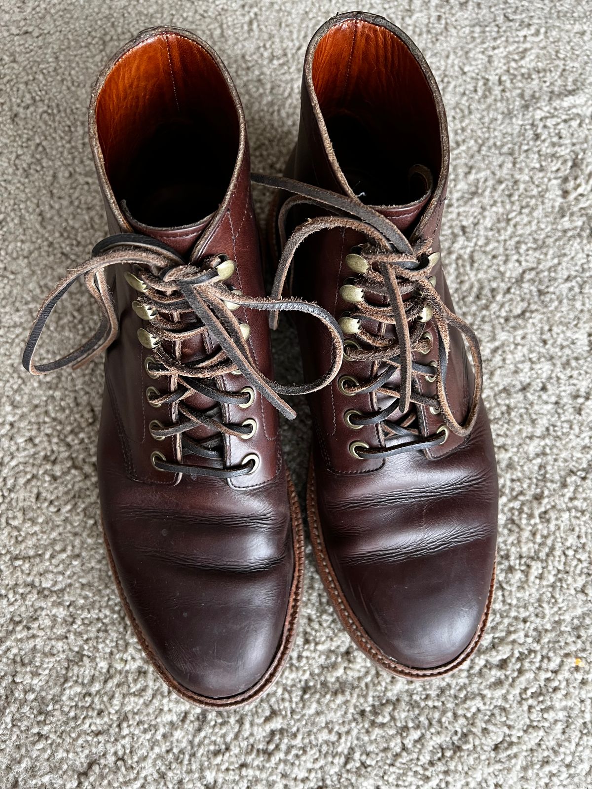 Photo by josiahmayo on January 4, 2023 of the Grant Stone Diesel Boot in Horween Crimson Chromexcel.