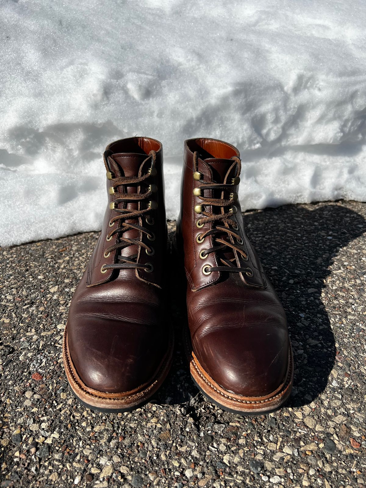 Photo by josiahmayo on February 5, 2023 of the Grant Stone Diesel Boot in Horween Crimson Chromexcel.