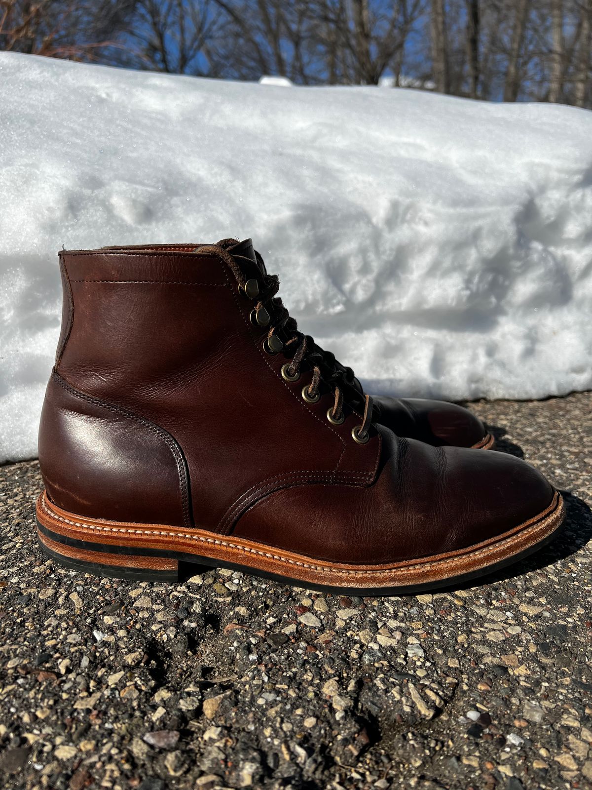 Photo by josiahmayo on February 5, 2023 of the Grant Stone Diesel Boot in Horween Crimson Chromexcel.