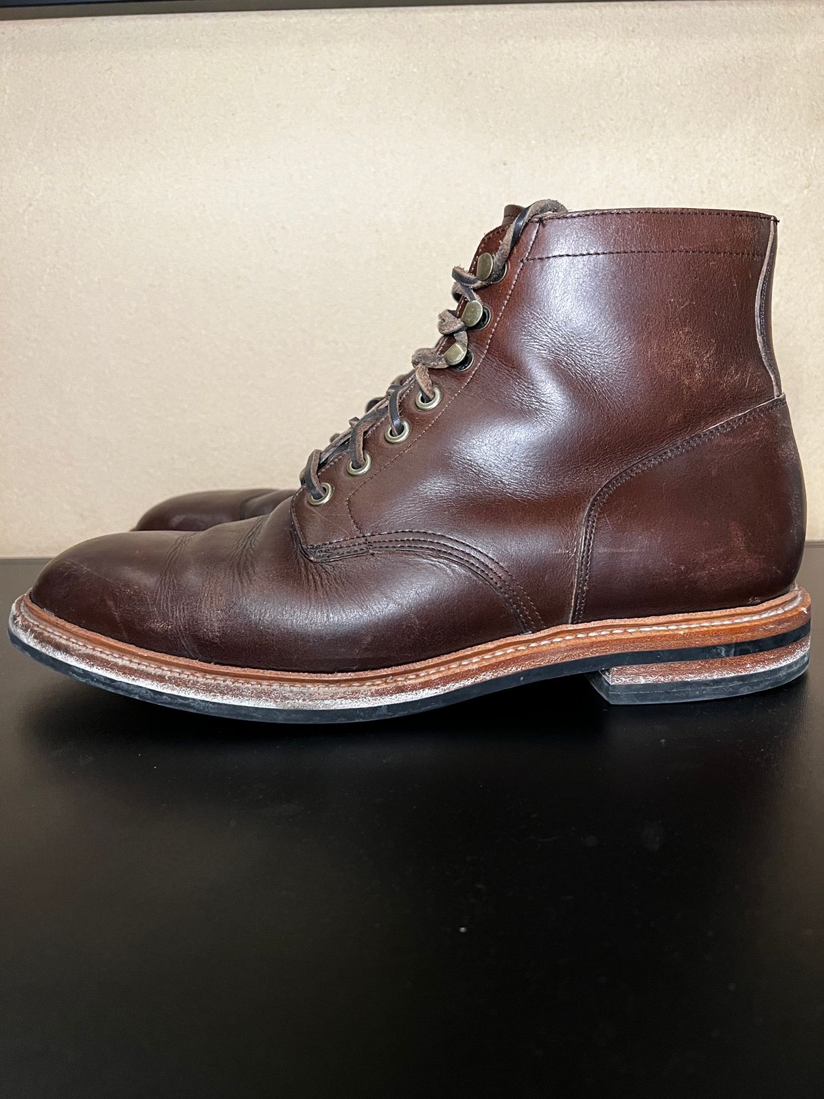 Photo by josiahmayo on April 6, 2023 of the Grant Stone Diesel Boot in Horween Crimson Chromexcel.