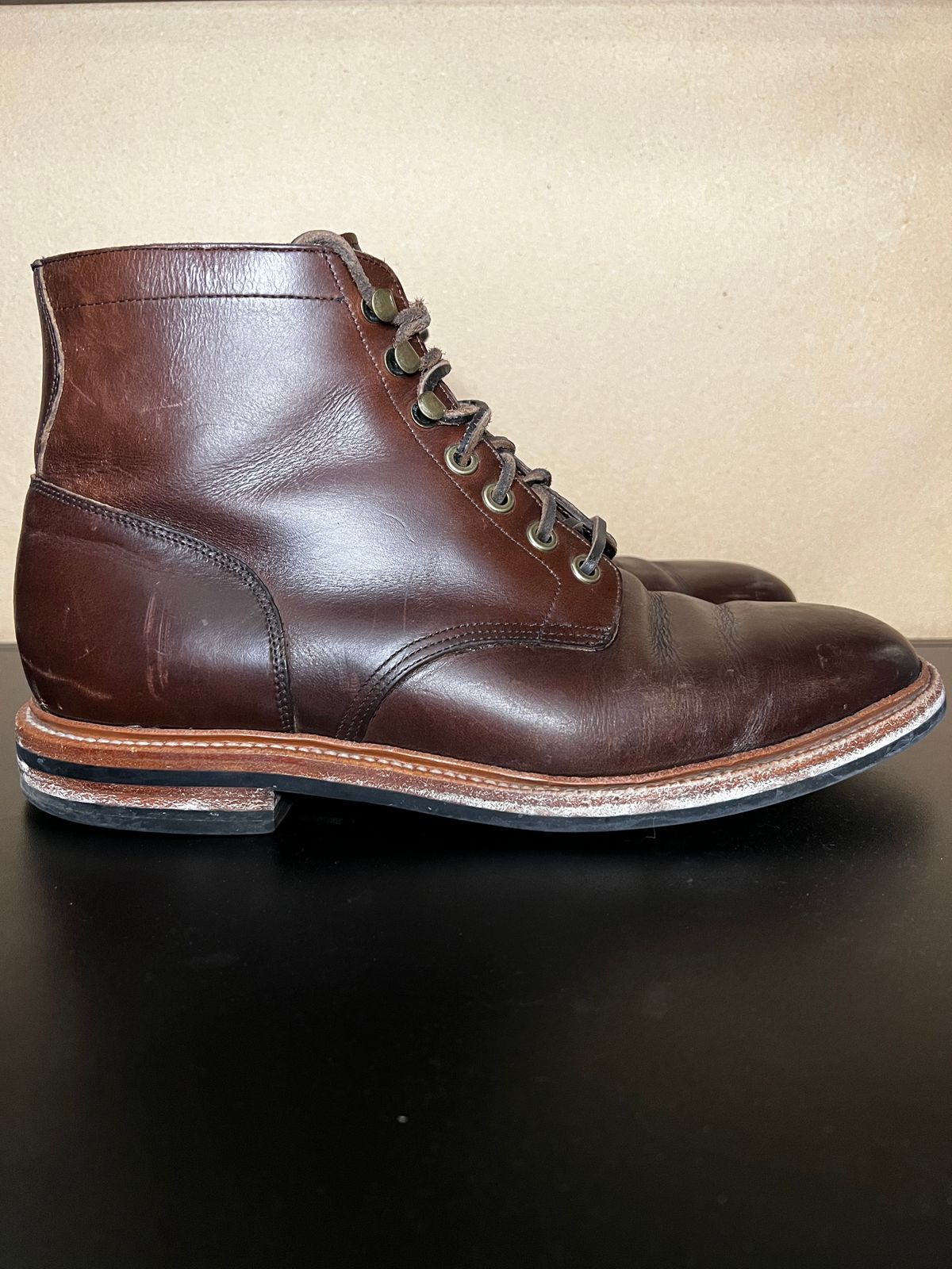 Photo by josiahmayo on April 6, 2023 of the Grant Stone Diesel Boot in Horween Crimson Chromexcel.