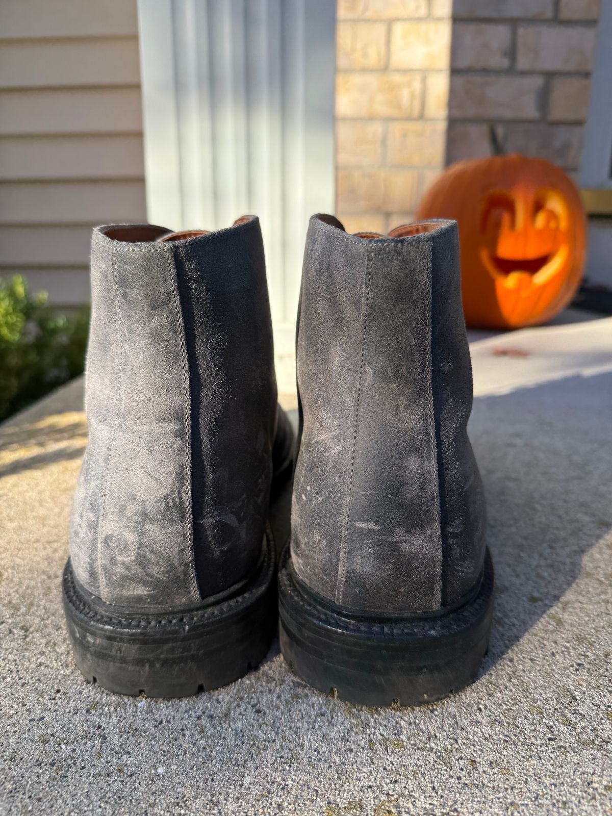 Photo by josiahmayo on November 3, 2025 of the Grant Stone Cap Toe Boot in C.F. Stead Frost Waxy Commander.