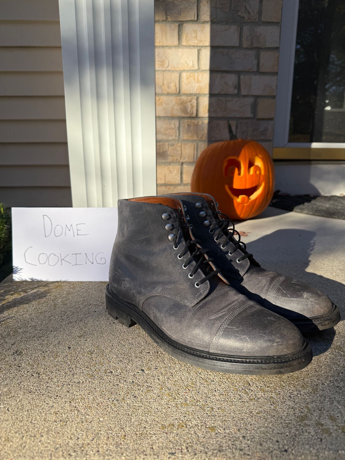 Photo by josiahmayo on November 3, 2025 of the Grant Stone Cap Toe Boot in C.F. Stead Frost Waxy Commander.