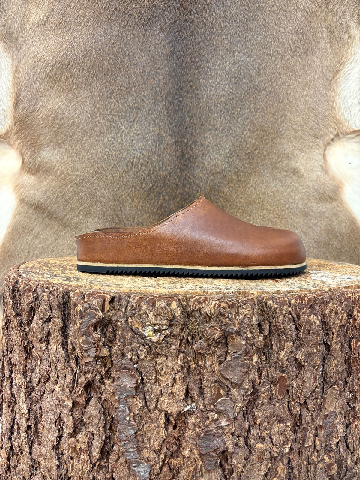 Photo by kendiamond on November 2, 2025 of the Ken Diamond Slipper in Horween Tan Latigo.