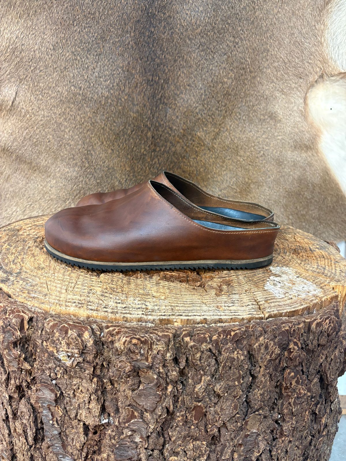 Photo by kendiamond on January 5, 2026 of the Ken Diamond Slipper in Horween Tan Latigo.