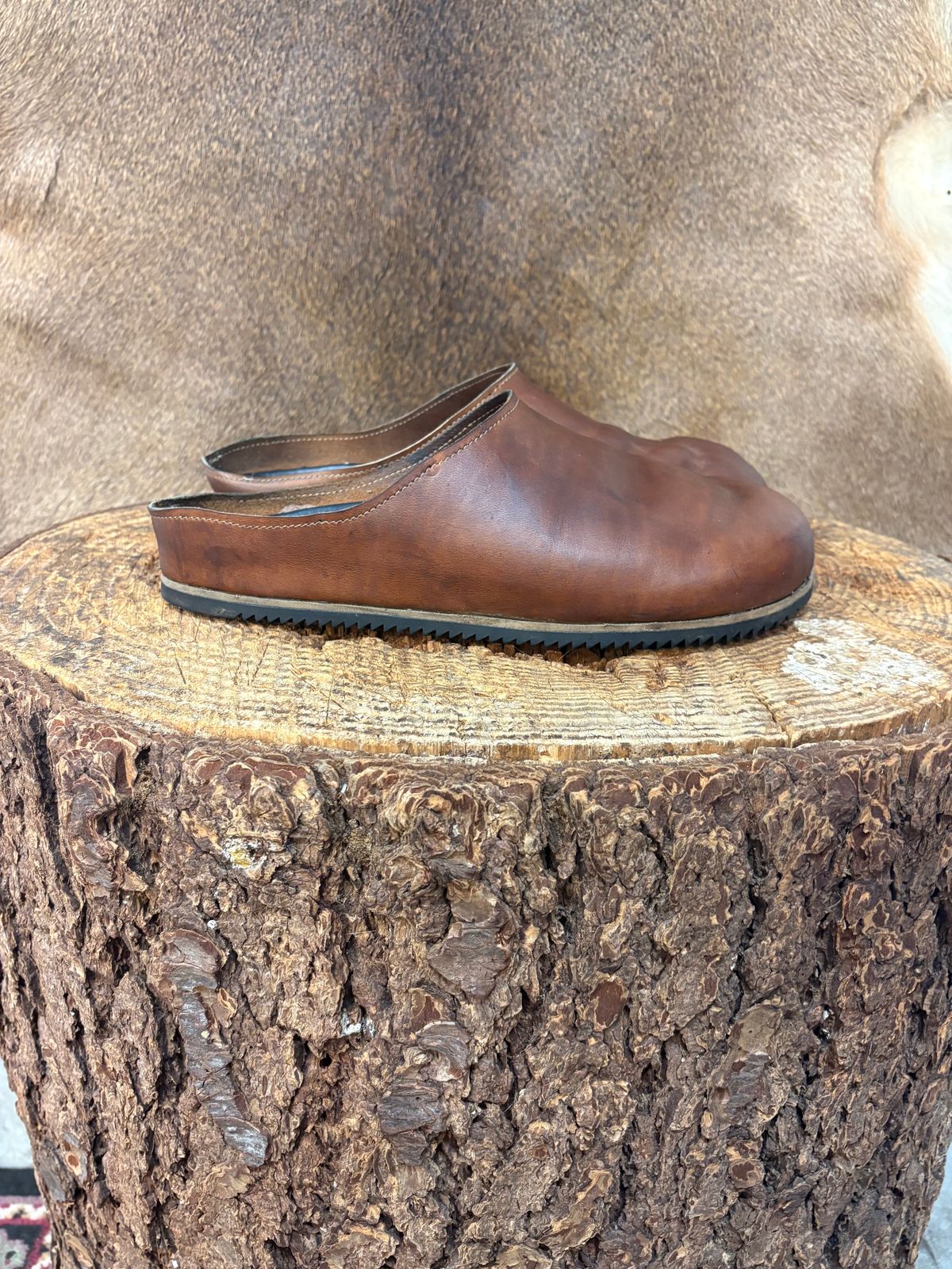 Photo by kendiamond on January 5, 2026 of the Ken Diamond Slipper in Horween Tan Latigo.
