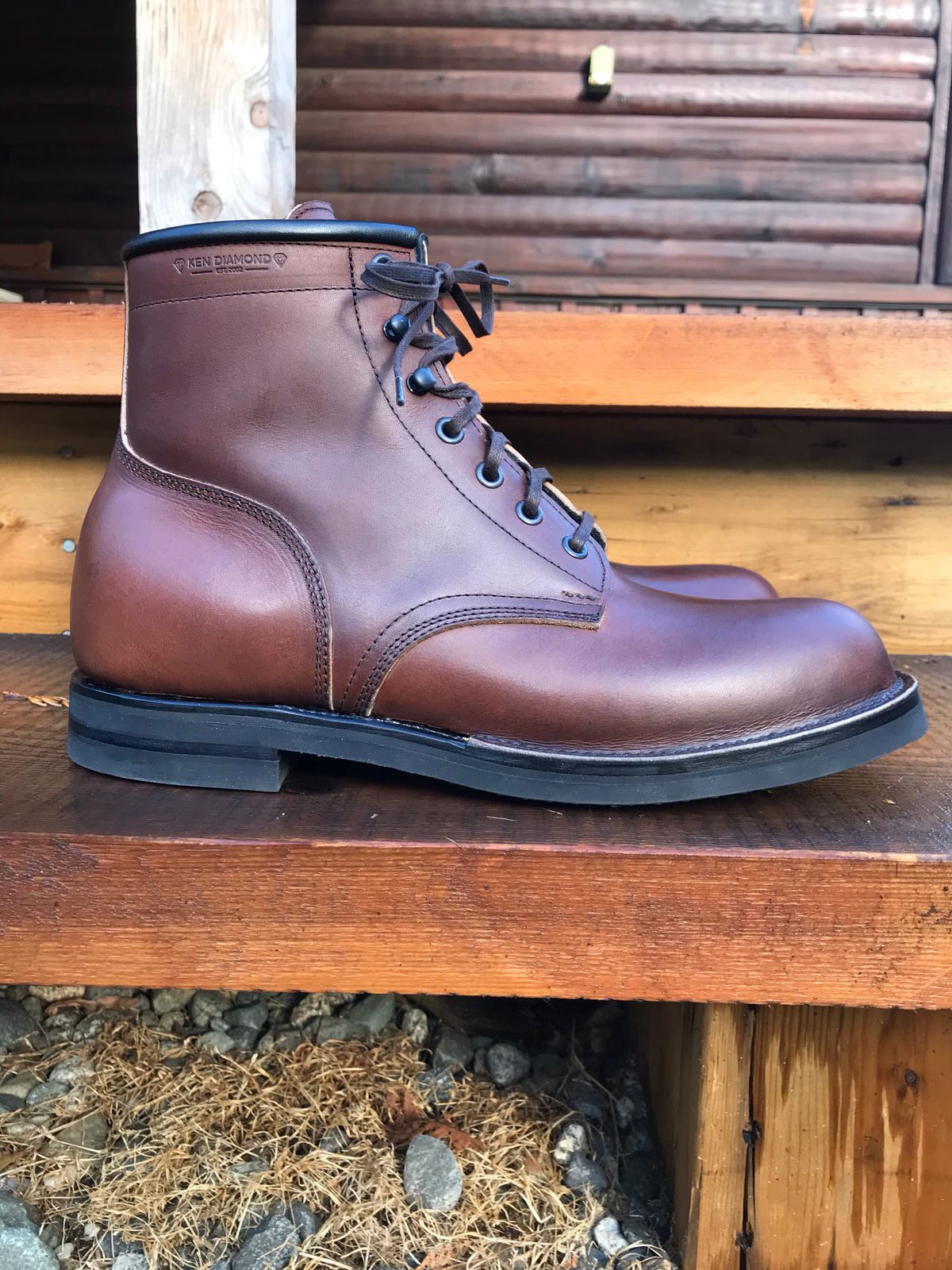 Photo by kendiamond on November 1, 2022 of the Ken Diamond Unlisted Model in S.B. Foot Amber Harness.
