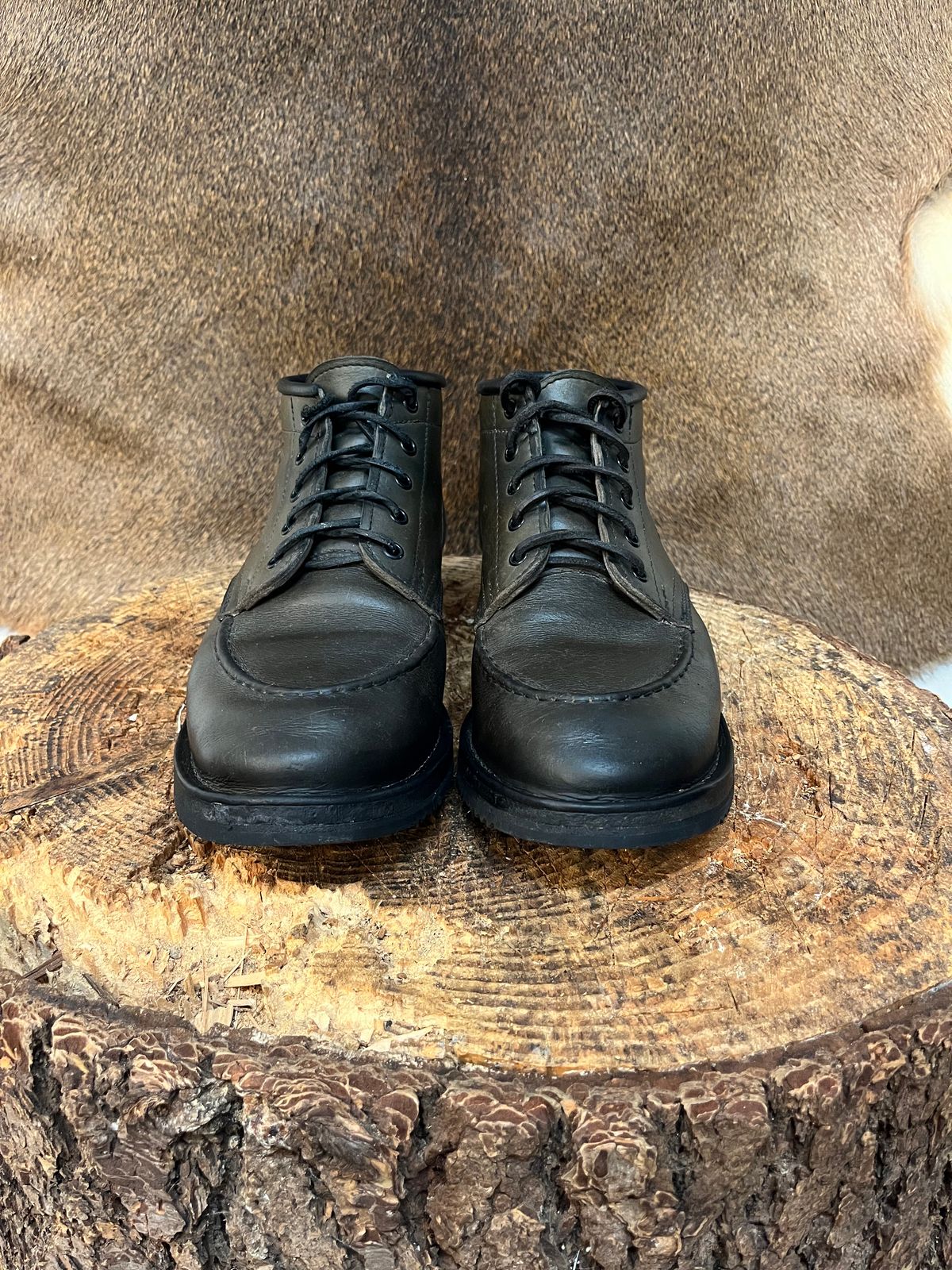 Photo by kendiamond on March 3, 2025 of the Ken Diamond OMB Moc Toe in SB Foot Kangatan.