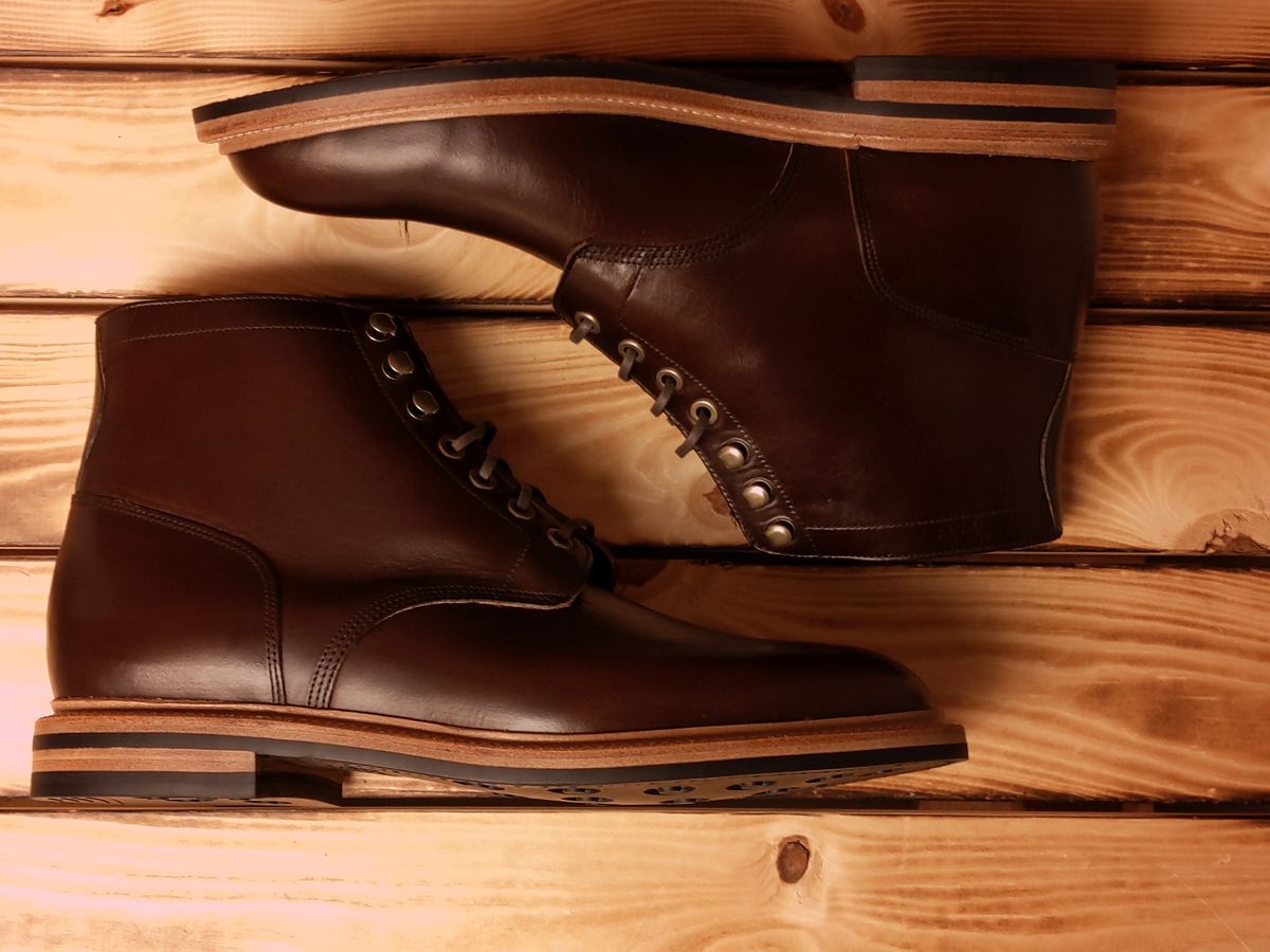 Photo by uriandries on October 9, 2023 of the Grant Stone Diesel Boot in Horween Crimson Chromexcel.