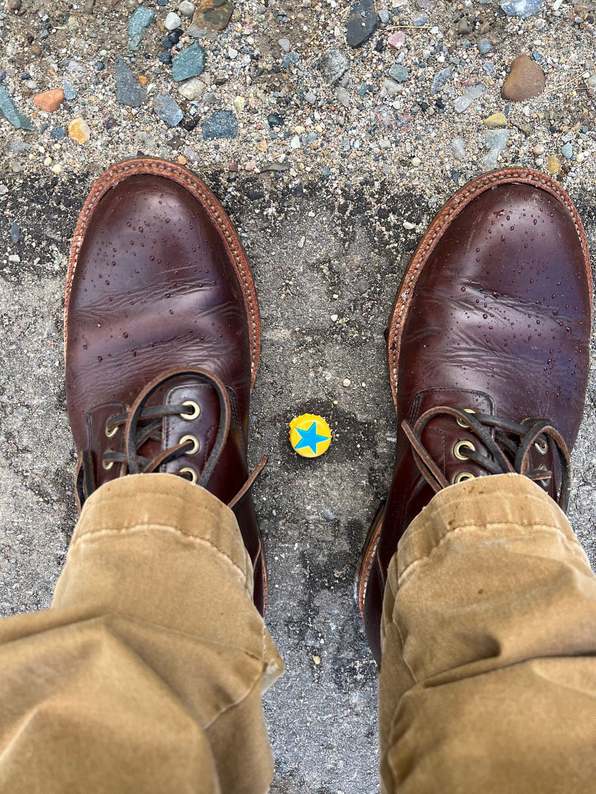 Photo by uriandries on November 2, 2023 of the Grant Stone Diesel Boot in Horween Crimson Chromexcel.