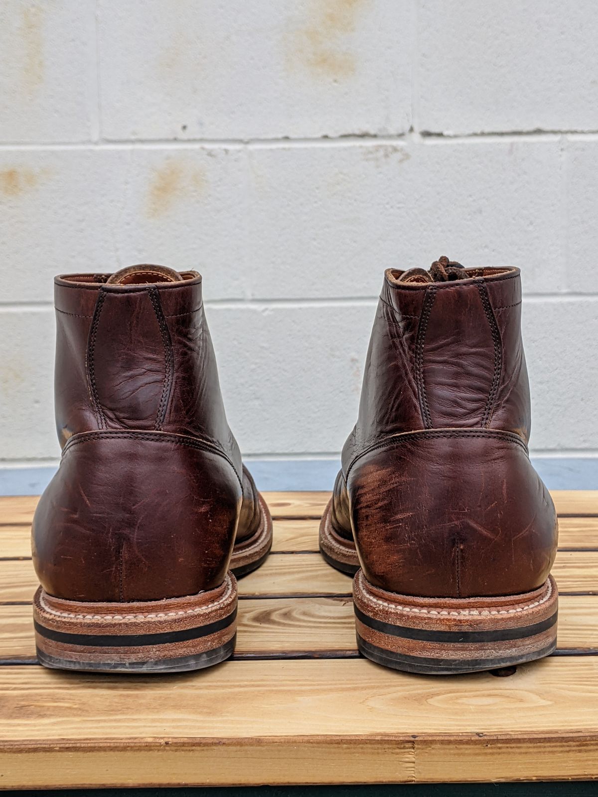 Photo by uriandries on February 5, 2024 of the Grant Stone Diesel Boot in Horween Crimson Chromexcel.