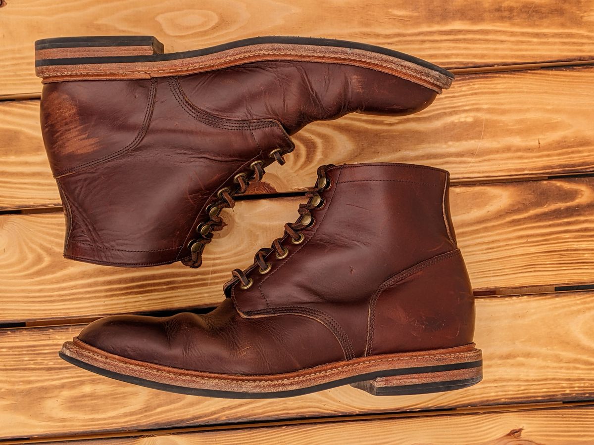 Photo by uriandries on February 5, 2024 of the Grant Stone Diesel Boot in Horween Crimson Chromexcel.