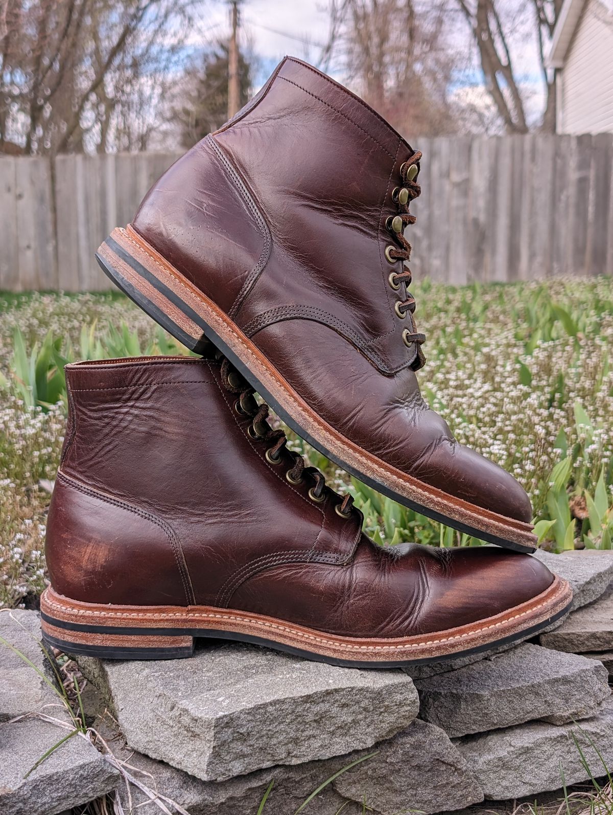 Photo by uriandries on April 6, 2024 of the Grant Stone Diesel Boot in Horween Crimson Chromexcel.