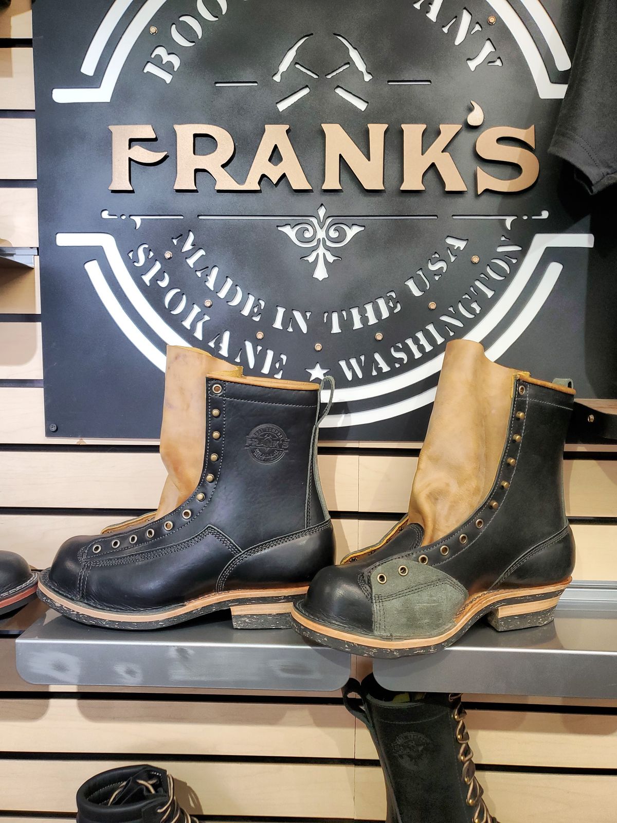 Photo by Akslavelabor on March 27, 2023 of the Frank's Boots Monkey Boot in Horween Black Essex.