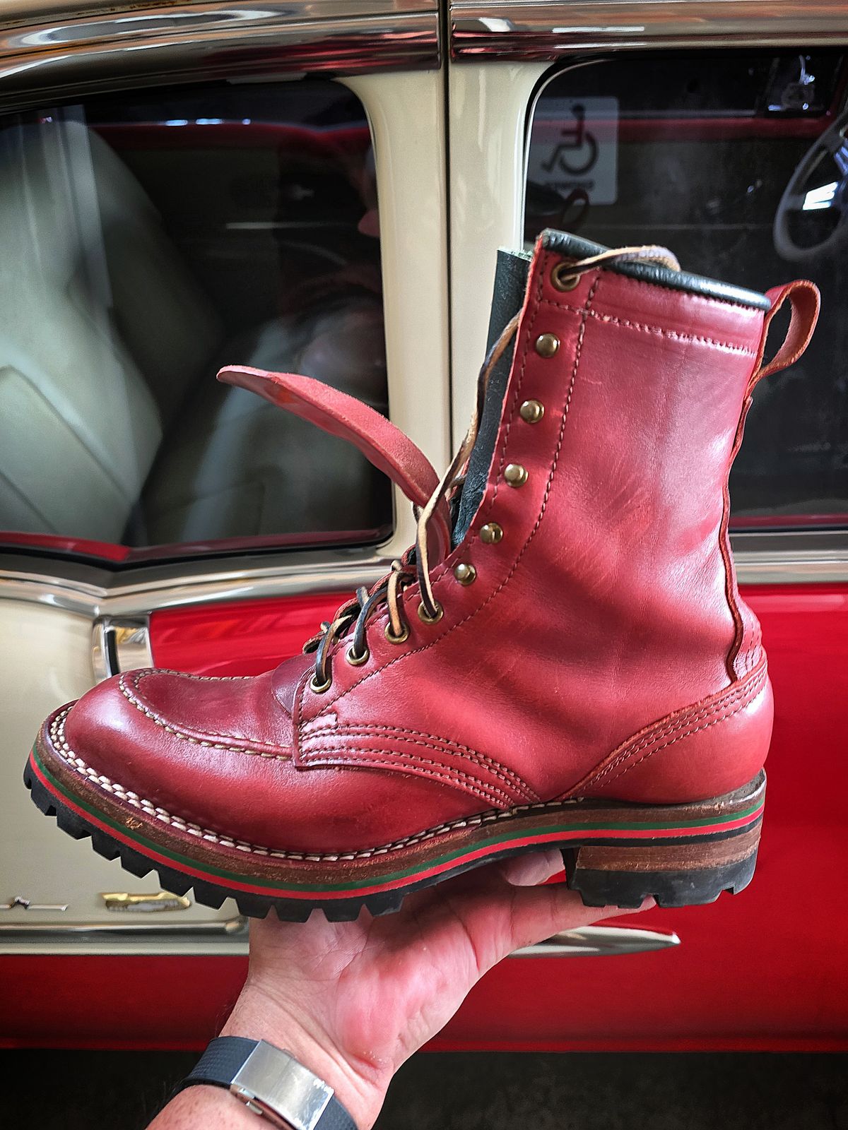 Photo by Akslavelabor on May 14, 2026 of the Nicks Custom Moc Toes in Horween Cavalier "London Bus Red" & Seidel Green Softy Buffalo.