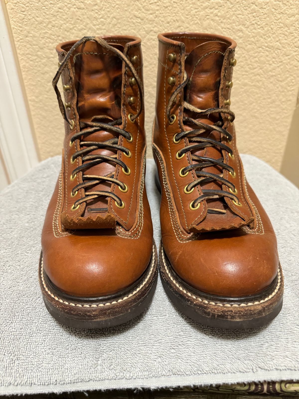 Photo by wildcat98 on February 6, 2024 of the John Lofgren Donkey Puncher Boots in Badalassi Carlo Cognac Minerva.