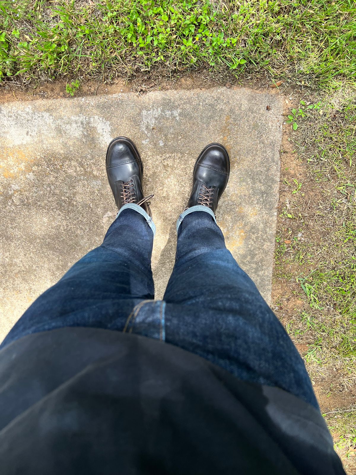 Photo by itsyaboisqueak on May 11, 2025 of the Viberg N1 in Maryam Nero Vachetta Teacore Horsebutt.