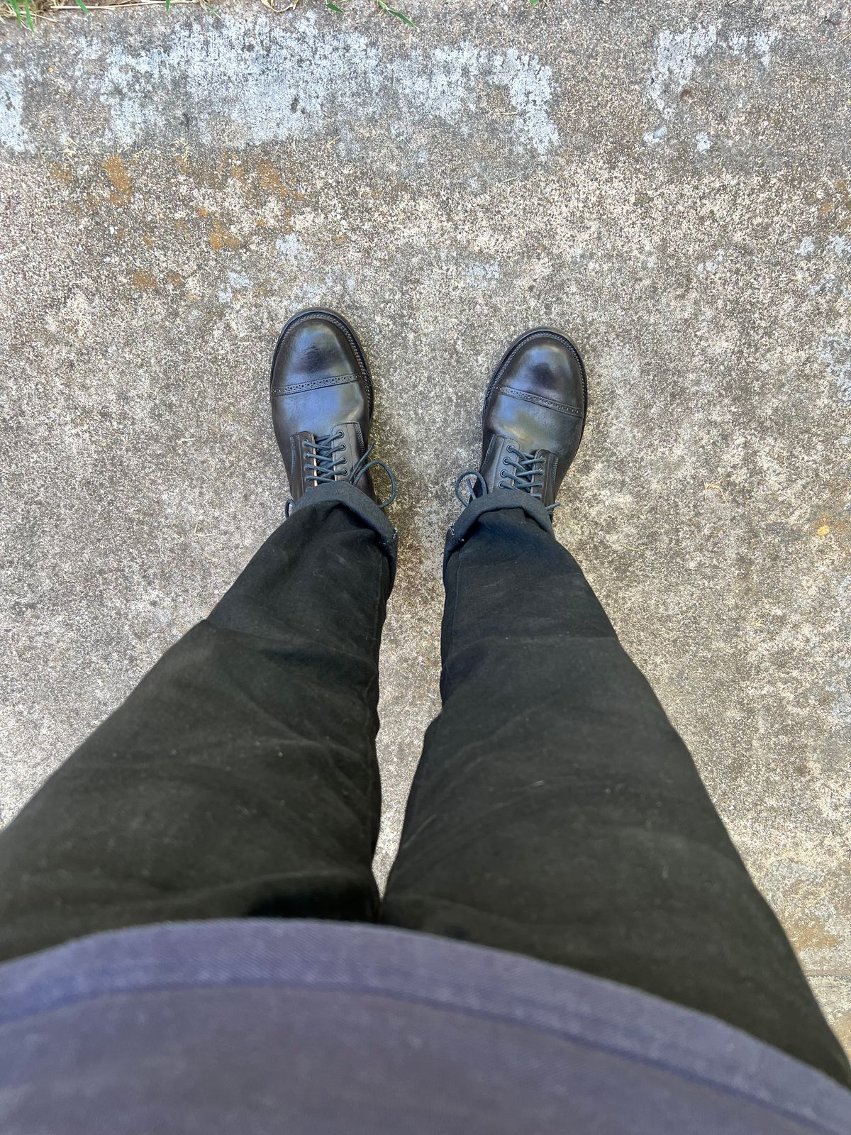 Photo by itsyaboisqueak on July 31, 2025 of the Viberg N1 in Maryam Nero Vachetta Teacore Horsebutt.