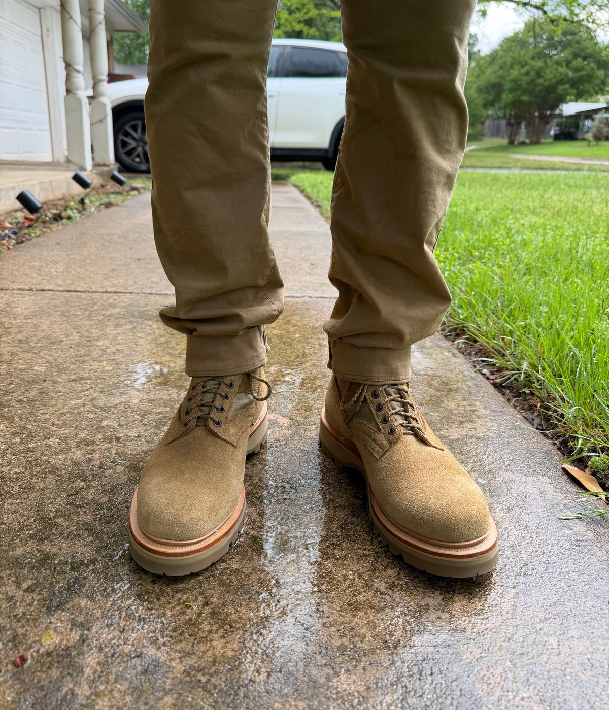 Photo by itsyaboisqueak on April 18, 2026 of the Viberg Jungle Boot V2 in C.F. Stead Waxy Mojave Unicorn Elk RO.