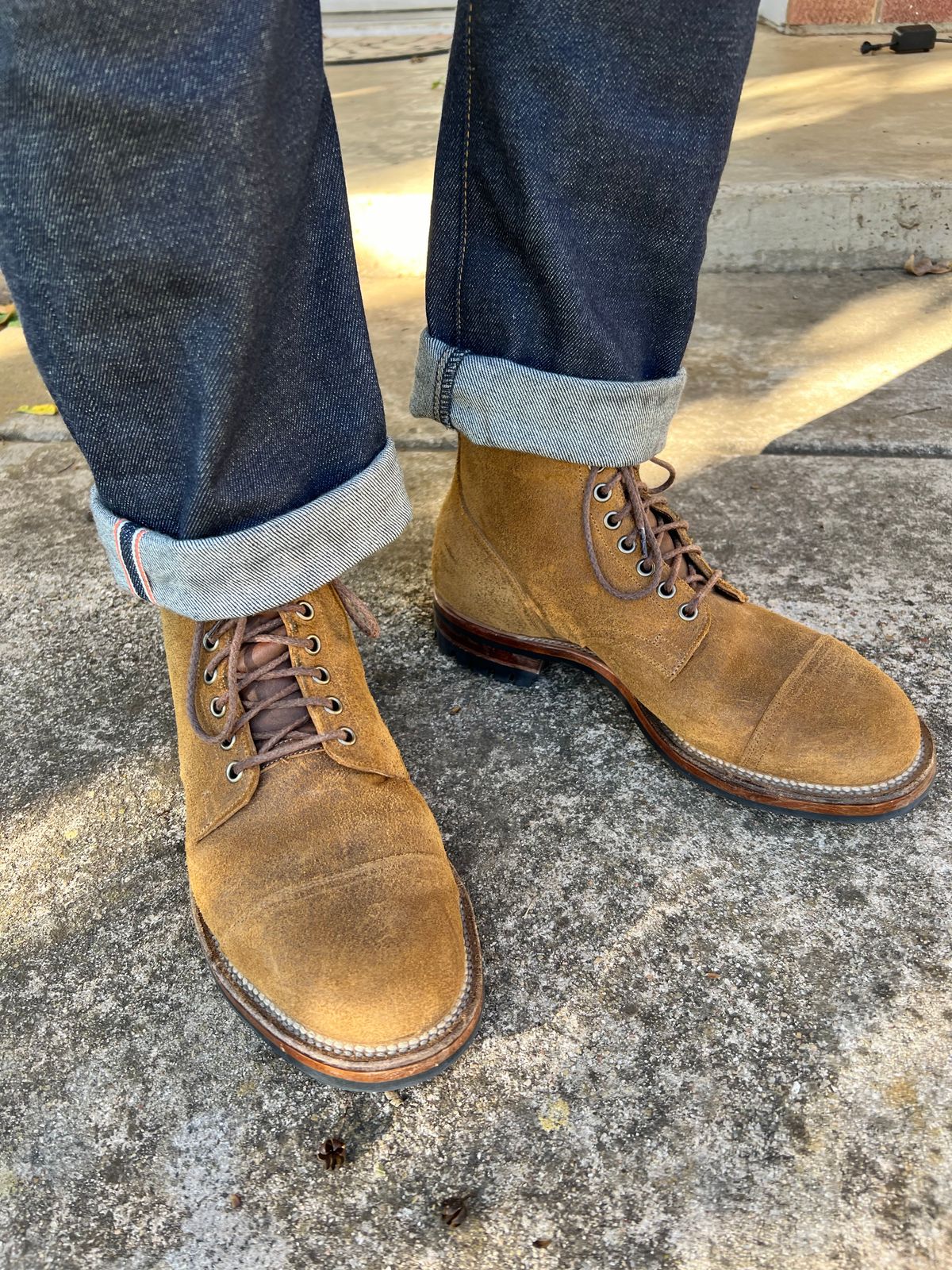 Photo by itsyaboisqueak on November 19, 2024 of the Viberg Service Boot in Horween Wheat Predator Roughout.