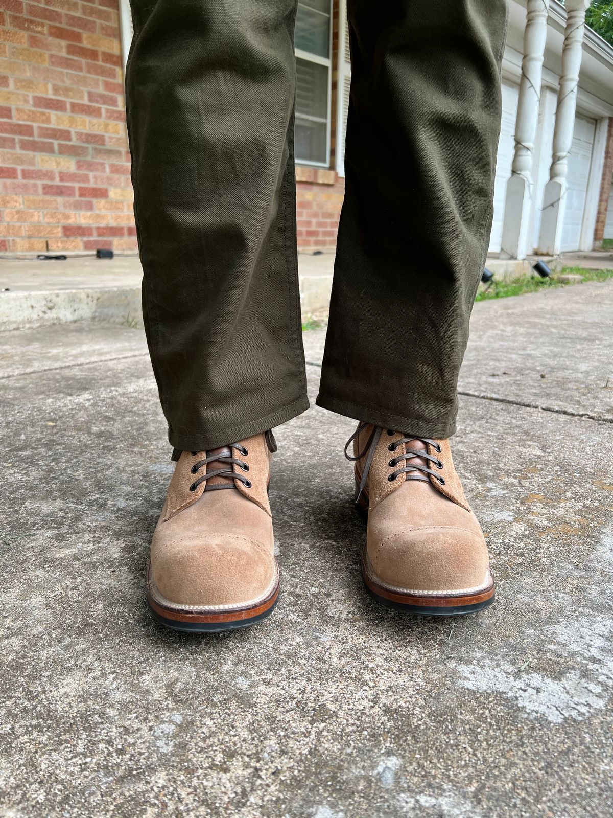 Photo by itsyaboisqueak on July 27, 2025 of the Viberg Service Boot BCT in Horween Marine Field Roughout.