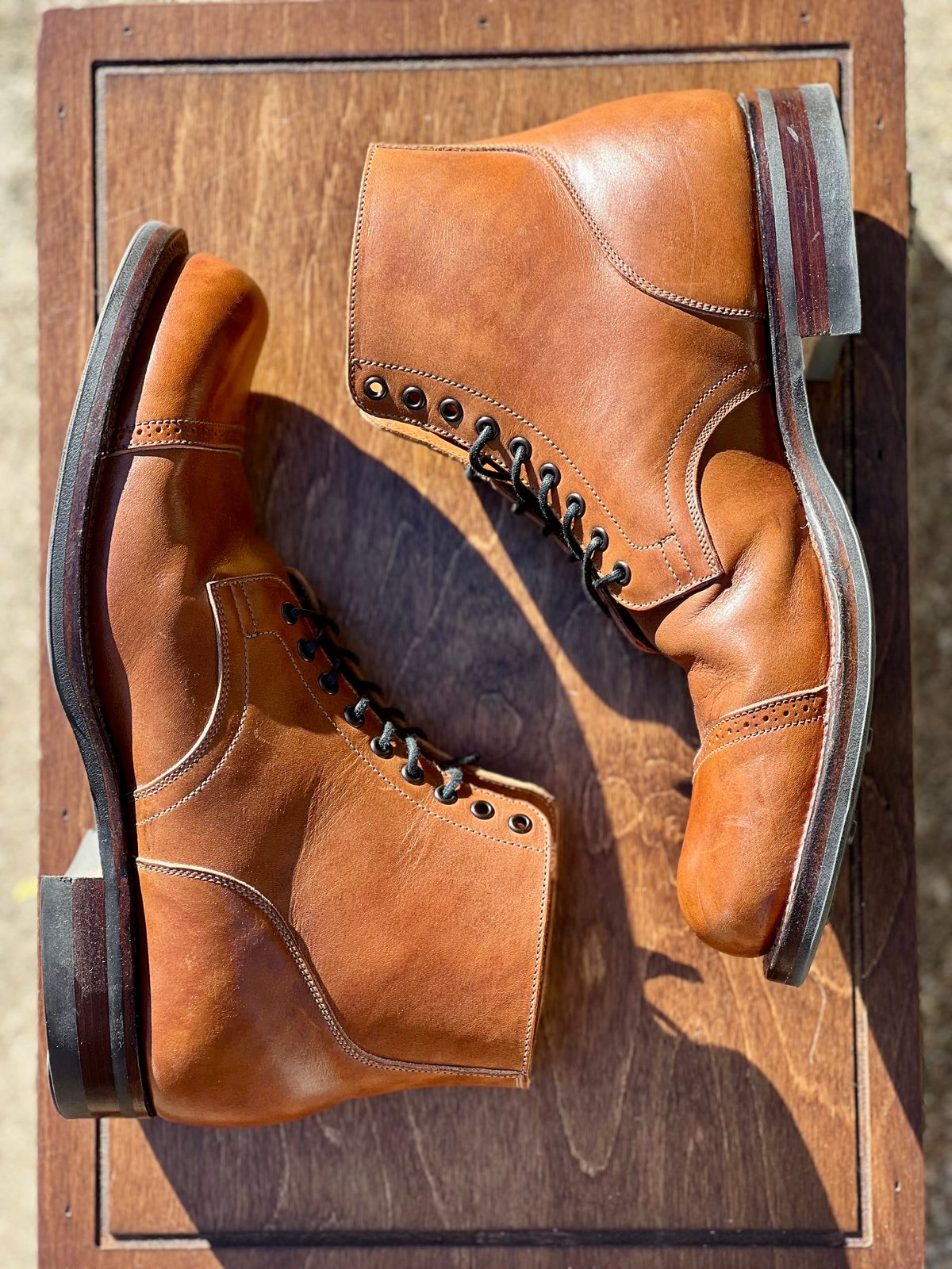 Photo by itsyaboisqueak on December 2, 2024 of the Viberg Service Boot in Conceria 800 Antique Oiled Vacchetta.